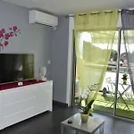 Le Peneque Des Anges Apartmán