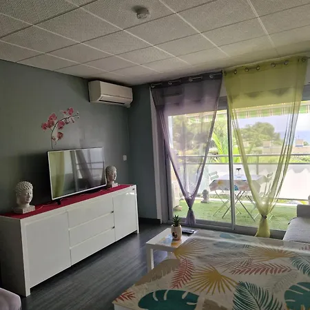 Le Peneque Des Anges *