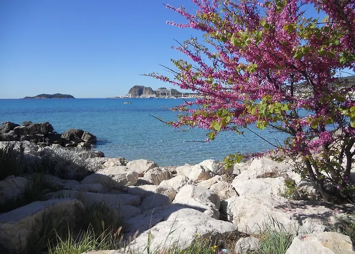 Le Peneque Des Anges 아파트 *